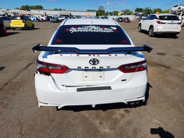 2021 TOYOTA CAMRY