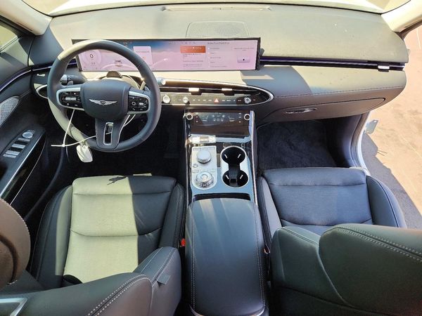 2026 GENESIS GV70