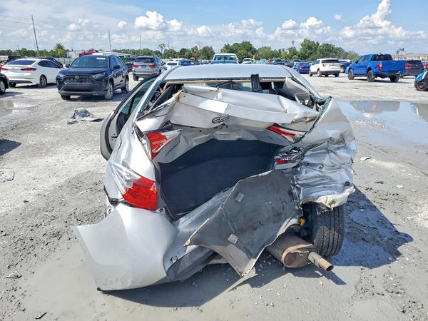 2019 TOYOTA COROLLA