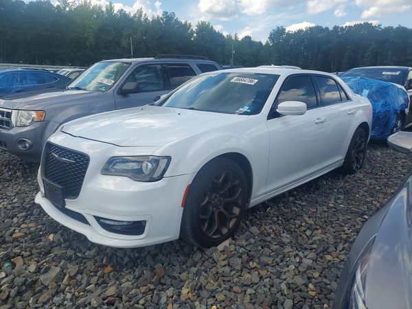 2017 CHRYSLER 300