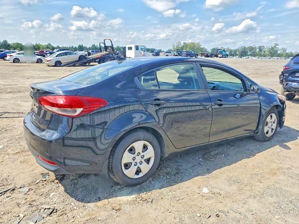 2017 KIA FORTE