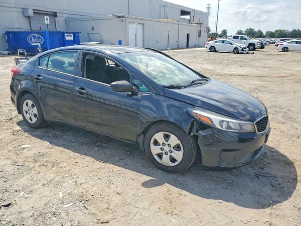 2017 KIA FORTE