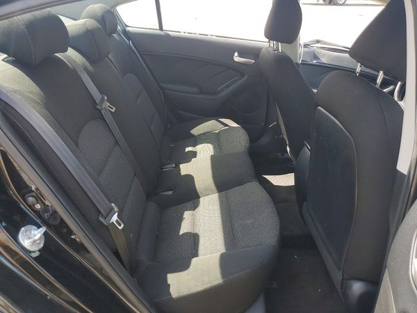 2017 KIA FORTE