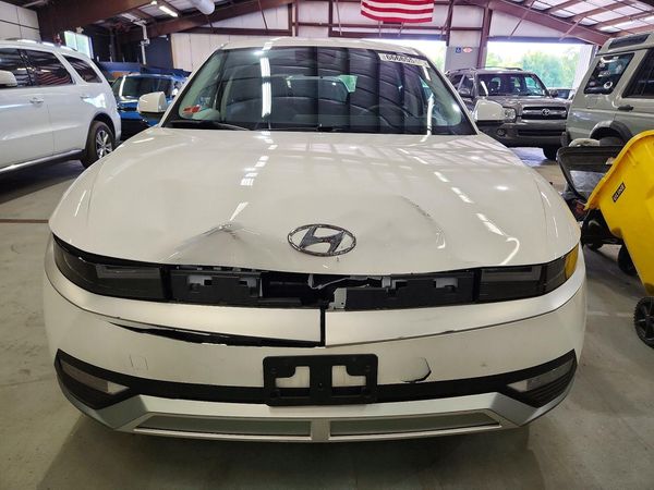 2022 HYUNDAI IONIQ SE