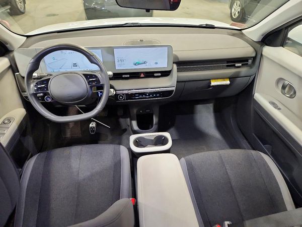 2022 HYUNDAI IONIQ SE