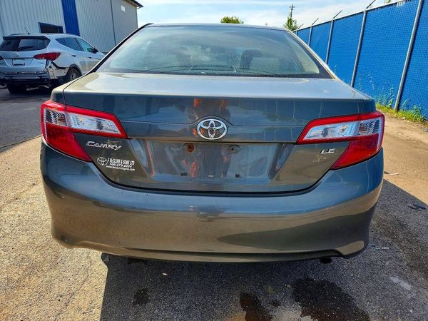 2012 TOYOTA CAMRY
