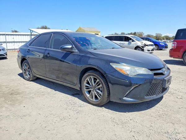 2016 TOYOTA CAMRY