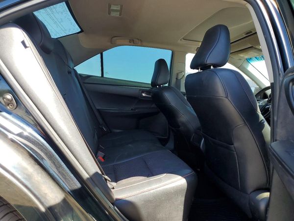 2016 TOYOTA CAMRY