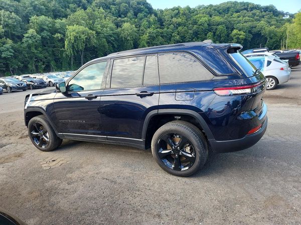 2024 JEEP GRAND CHEROKEE