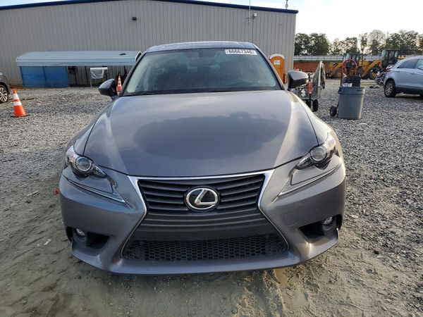 2016 LEXUS IS 200t