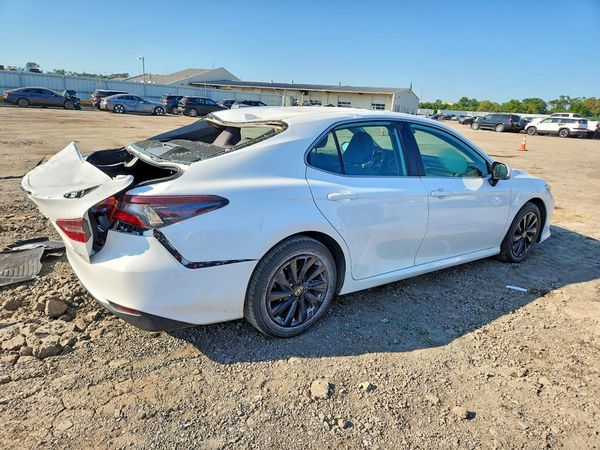 2024 TOYOTA CAMRY
