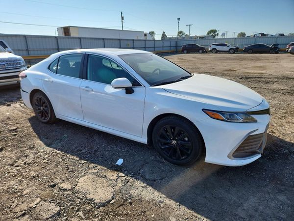2024 TOYOTA CAMRY