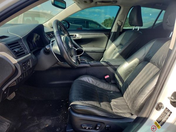 2013 LEXUS CT 200h