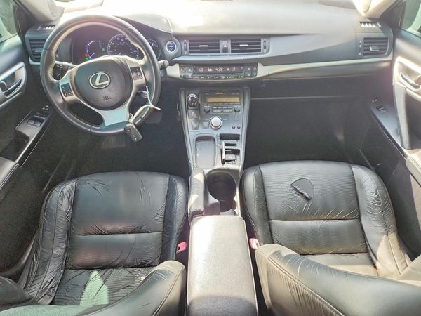 2013 LEXUS CT 200h