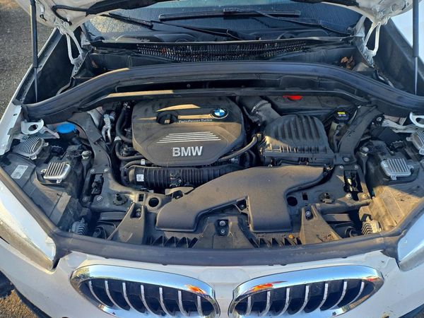 2019 BMW X1 xDrive28i — Engine bay