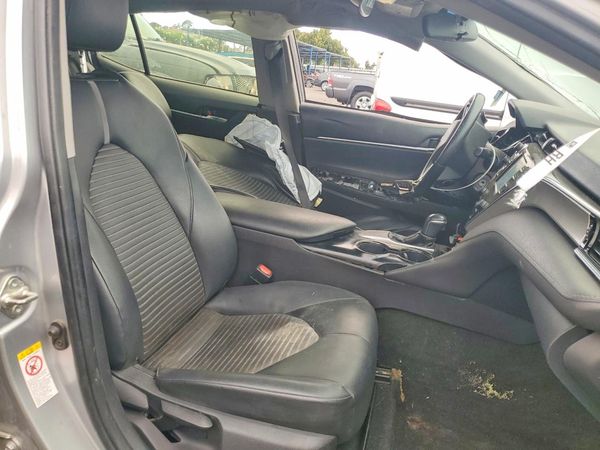 2018 TOYOTA CAMRY L/LE/SE/XLE — DENT