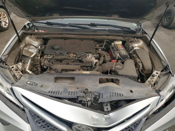 2018 TOYOTA CAMRY L/LE/SE/XLE — Engine bay