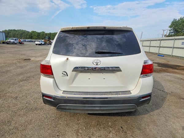 2021 TOYOTA HIGHLANDER