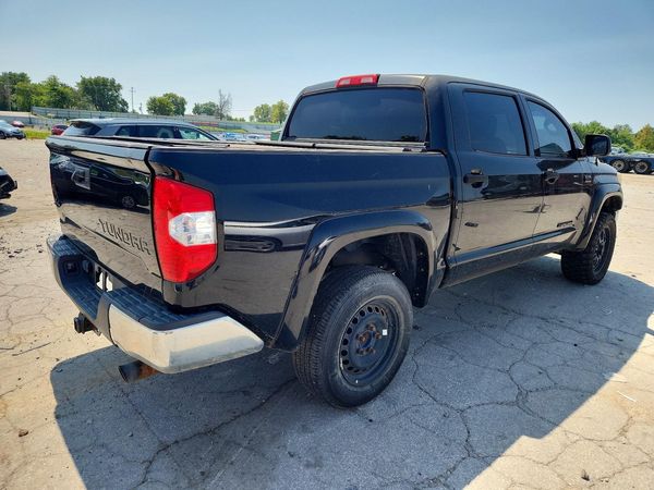 2022 TOYOTA TUNDRA SR5 Grade