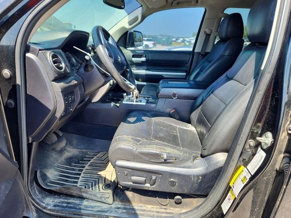2022 TOYOTA TUNDRA SR5 Grade