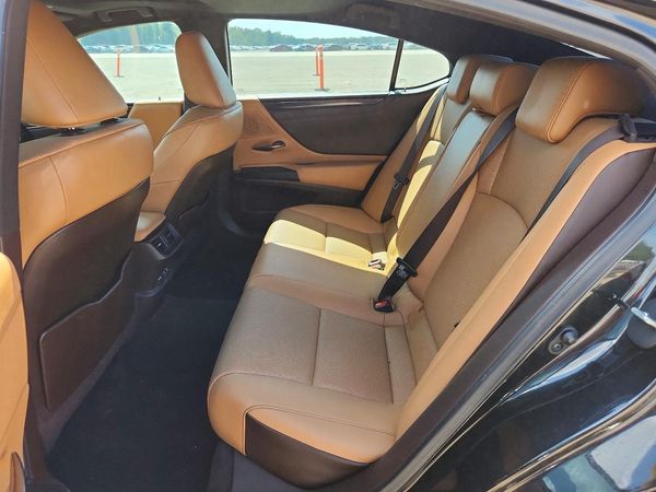 2021 LEXUS ES 350 350 Base