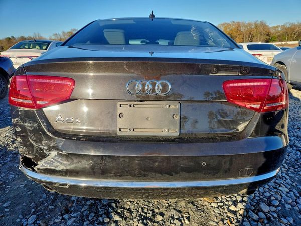 2013 AUDI A8