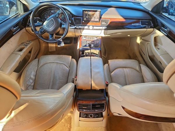 2013 AUDI A8