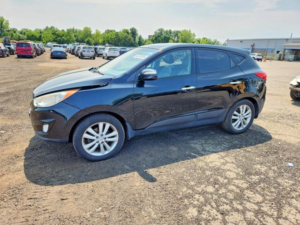 2013 HYUNDAI TUCSON — DSFA — Front 3/4