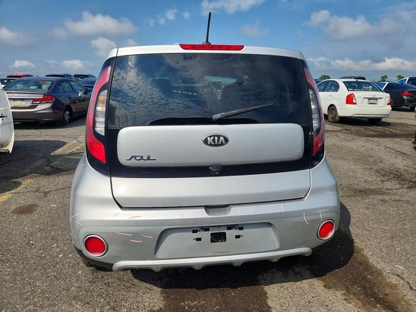 2017 KIA SOUL