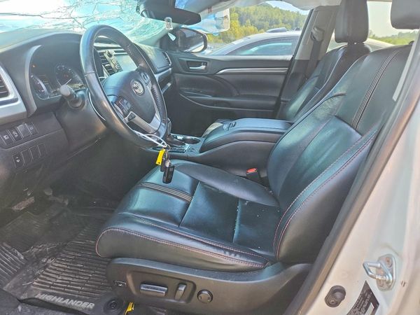 2019 TOYOTA HIGHLANDER SE/XLE