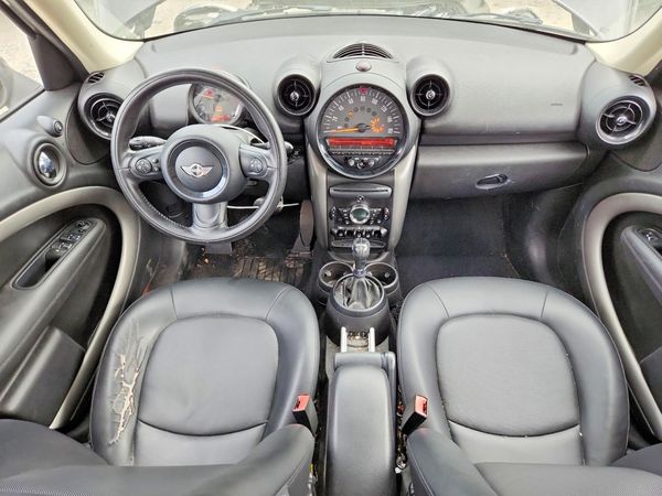 2016 MINI COOPER
