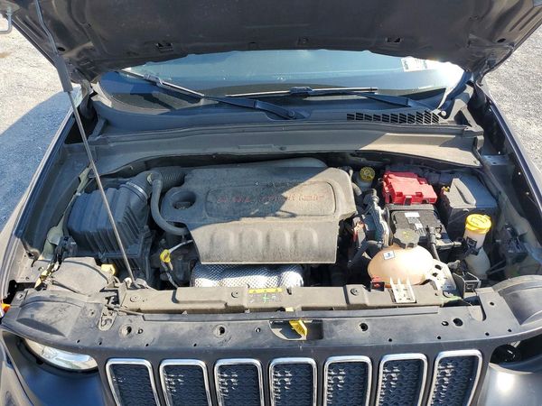 2020 JEEP RENEGADE Latitude, Longitude