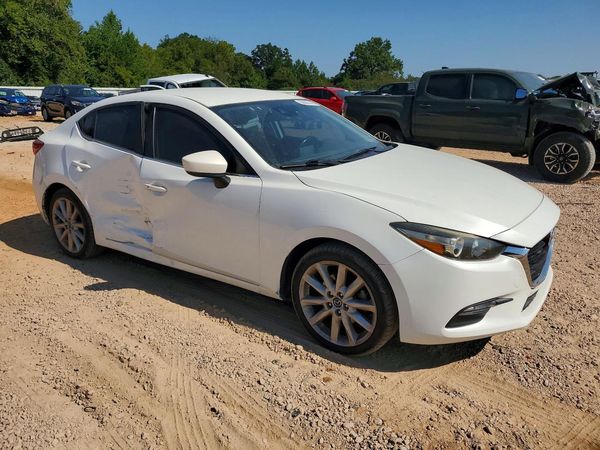 2017 MAZDA 3 Touring