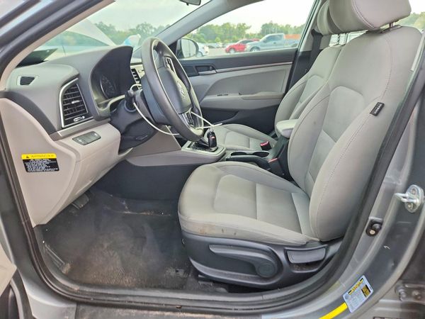 2017 HYUNDAI ELANTRA SE Base