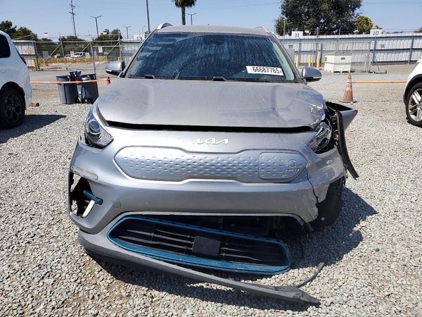 2022 KIA NIRO S, EX
