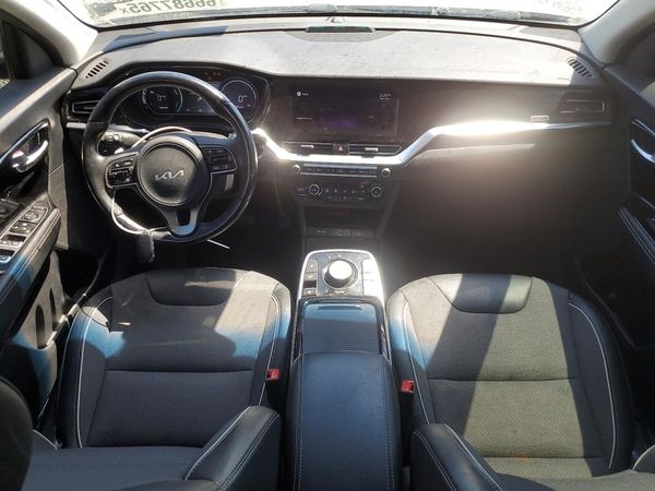 2022 KIA NIRO S, EX