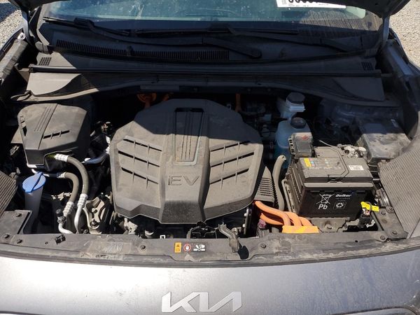 2022 KIA NIRO S, EX