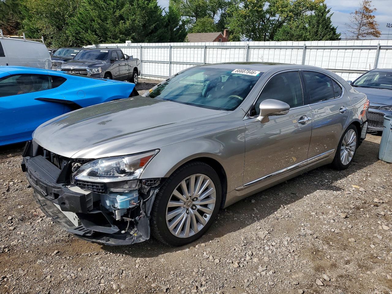 2017 LEXUS LS — Front 3/4