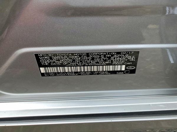 2017 LEXUS LS — VINS