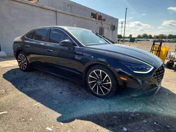 2021 HYUNDAI SONATA Limited