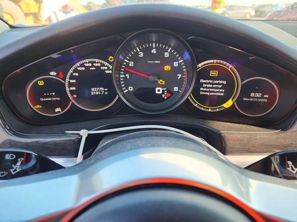 2018 PORSCHE PANAMERA