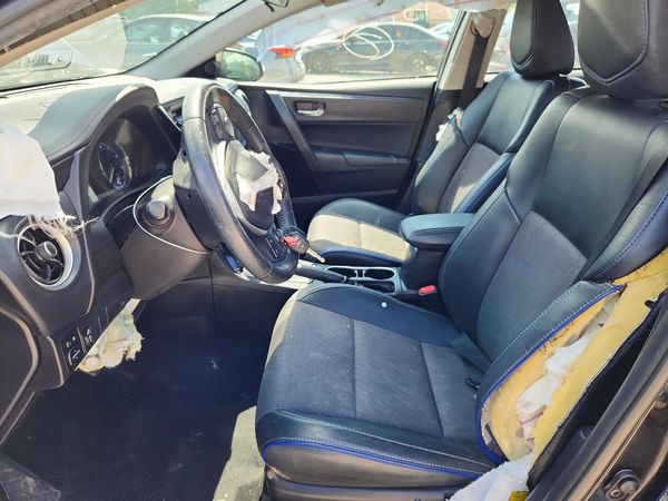2017 TOYOTA COROLLA