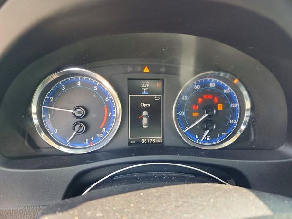 2017 TOYOTA COROLLA