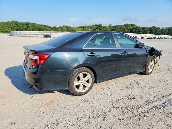 2013 TOYOTA CAMRY