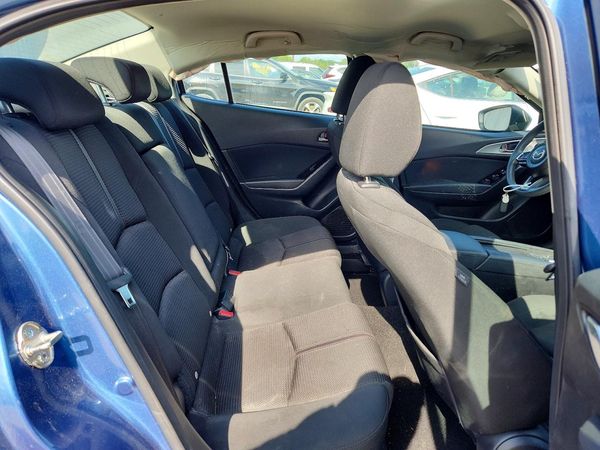 2018 MAZDA 3 Sport