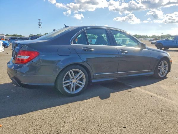 2013 MERCEDES-BENZ C C300