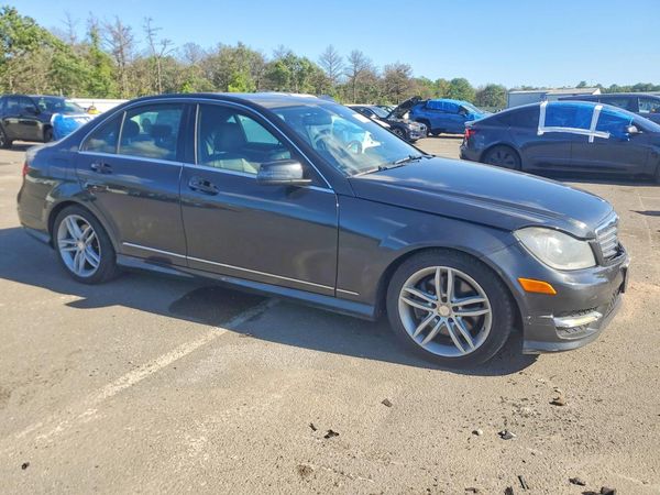 2013 MERCEDES-BENZ C C300