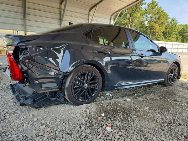 2026 TOYOTA CAMRY