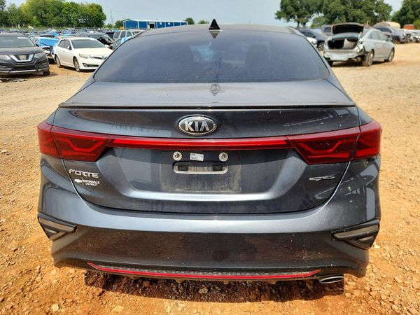 2021 KIA FORTE GT Line