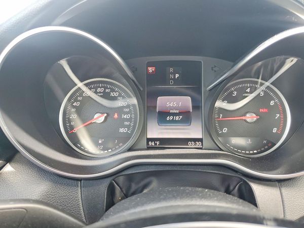 2018 MERCEDES-BENZ C C300